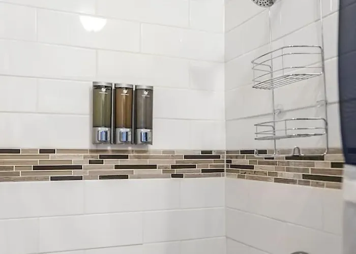 Cozy And Private 1 Bd Near And Airport Berwyn